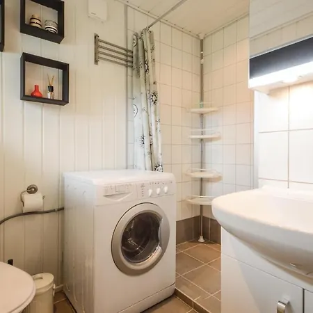 Awesome In W/ 2 Bedrooms